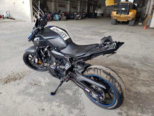 JYARM27E3JA000834 - 2018 YAMAHA MT07 BLACK photo 3