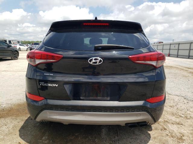 KM8J33A23JU759681 - 2018 HYUNDAI TUCSON VALUE BLACK photo 6