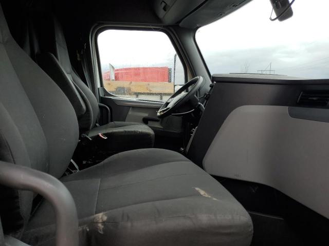 3AKJHHDR4KSKD9792 - 2019 FREIGHTLINER CASCADIA 1 თეთრი ფოტო 5