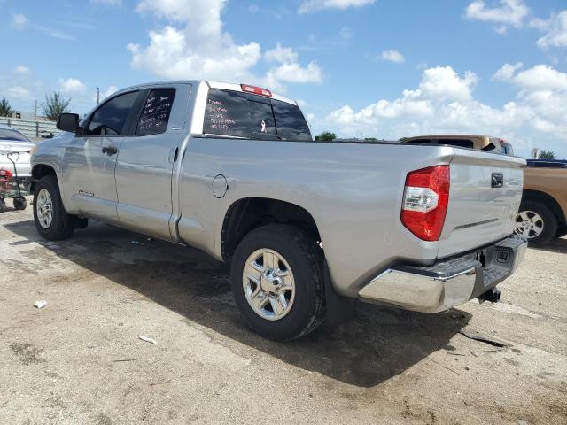5TFRM5F16FX089596 - 2015 TOYOTA TUNDRA DOUBLE CAB SR/SR5 SILVER photo 2