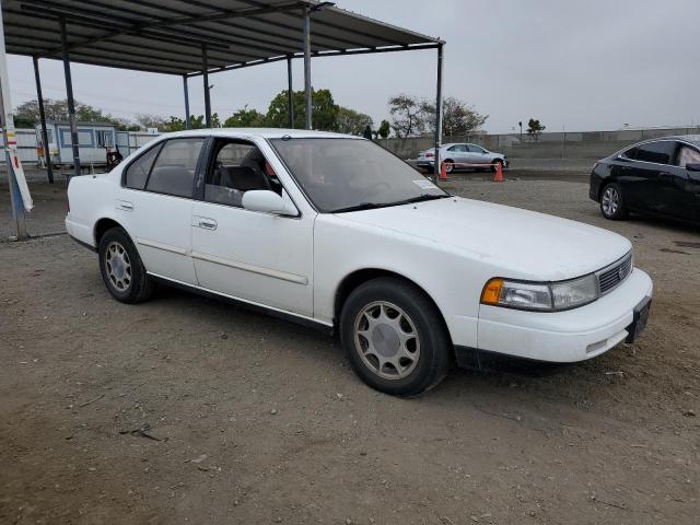 JN1HJ01F4RT208254 - 1994 NISSAN MAXIMA GXE WHITE photo 4