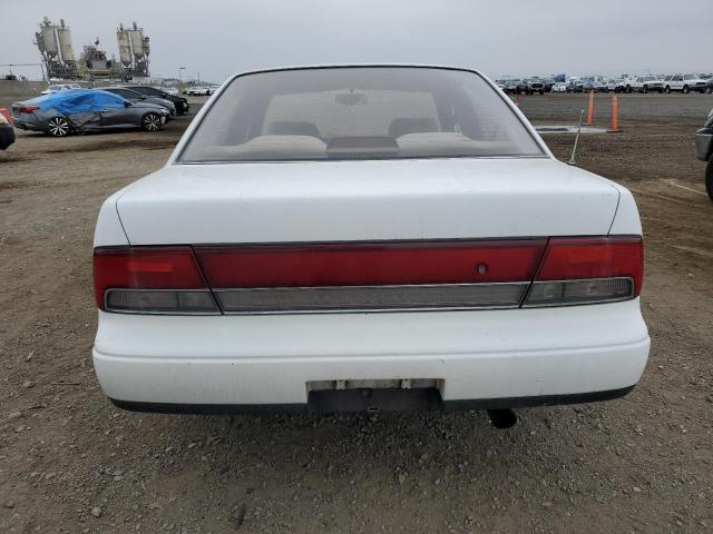 JN1HJ01F4RT208254 - 1994 NISSAN MAXIMA GXE WHITE photo 6