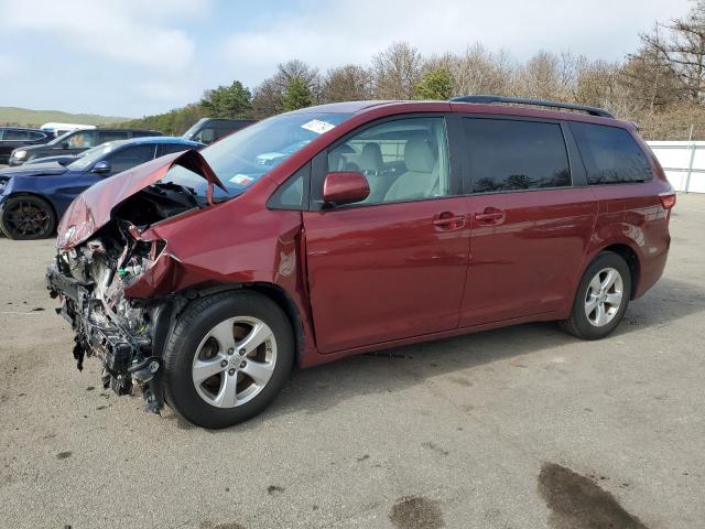 2017 TOYOTA SIENNA LE, 