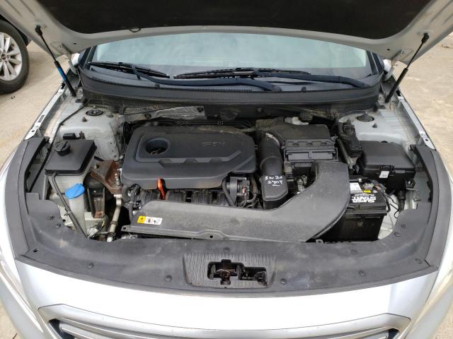 5NPE24AF3FH002623 - 2015 HYUNDAI SONATA SE SILVER photo 11