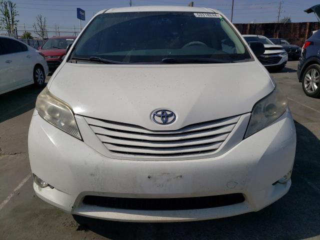 5TDZK3DCXBS025222 - 2011 TOYOTA SIENNA WHITE photo 5