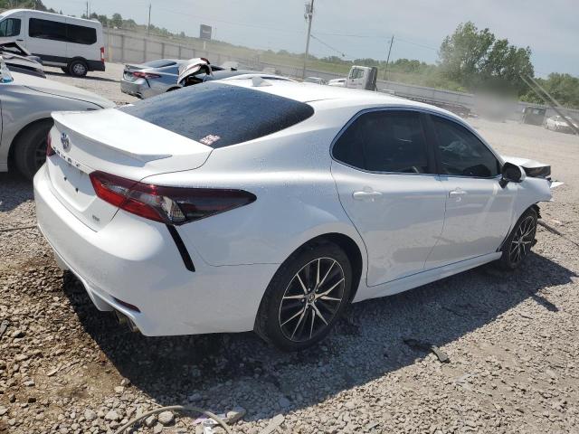 4T1G11AK6PU740586 - 2023 TOYOTA CAMRY SE NIGHT SHADE WHITE photo 3