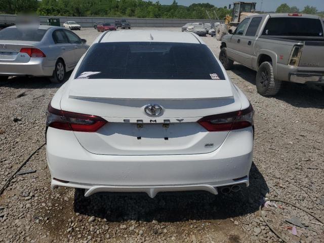 4T1G11AK6PU740586 - 2023 TOYOTA CAMRY SE NIGHT SHADE WHITE photo 6