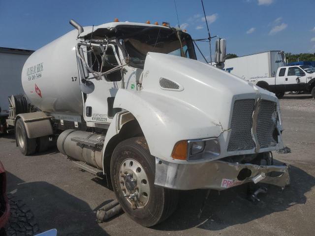 2NKMHN7X58M218748 - 2008 KENWORTH CONSTRUCTI T300 WHITE photo 1