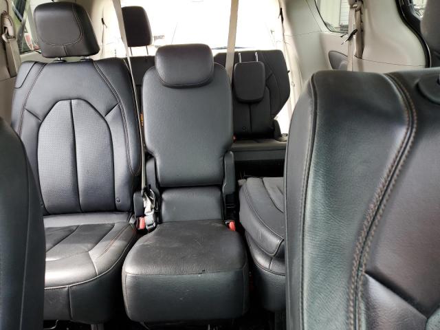 2C4RC1BG7JR111635 - 2018 CHRYSLER PACIFICA TOURING L GRAY photo 10