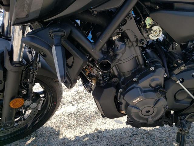 JYARM32E9NA005426 - 2022 YAMAHA MT07 BLACK photo 9