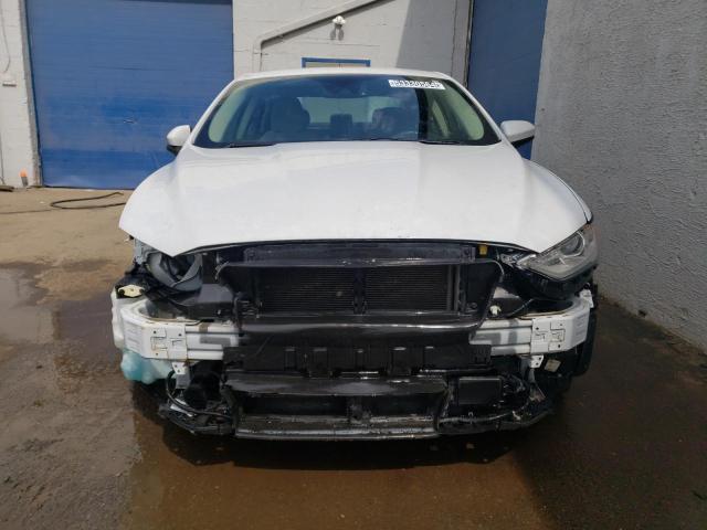 3FA6P0G75KR279916 - 2019 FORD FUSION S WHITE photo 5