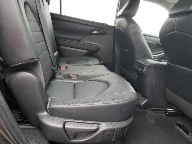 5TDGZRBH3NS582935 - 2022 TOYOTA HIGHLANDER XLE 灰色 照片 11