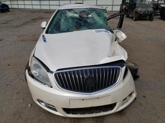 1G4PS5SK6D4138429 - 2013 BUICK VERANO WHITE photo 5