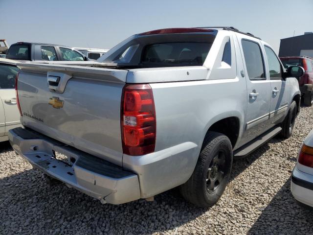 3GNTKFE78DG375434 - 2013 CHEVROLET AVALANCHE LT SILVER photo 3