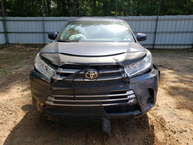 5TDBZRFH5KS747318 - 2019 TOYOTA HIGHLANDER LE BLUE photo 5