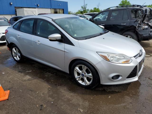 1FADP3F26EL182757 - 2014 FORD FOCUS SE SILVER photo 4