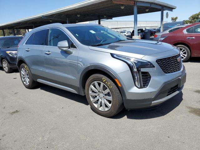 1GYFZDR40PF179221 - 2023 CADILLAC XT4 PREMIUM LUXURY SILVER photo 4