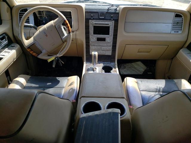 5LMFU28568LJ16607 - 2008 LINCOLN NAVIGATOR 白色 照片 8