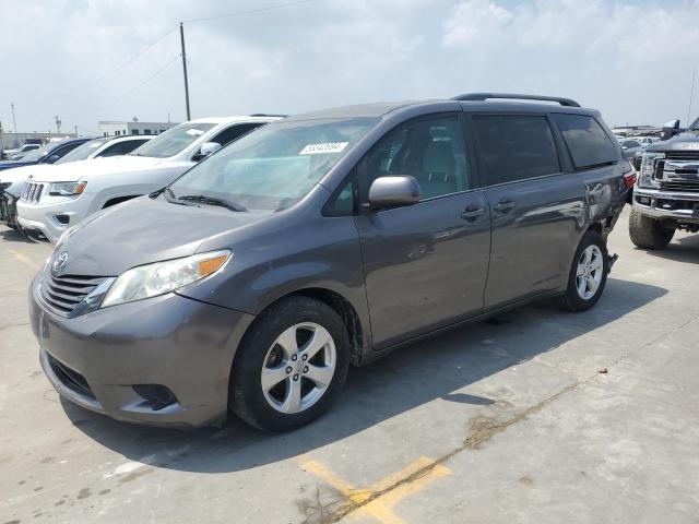 2017 TOYOTA SIENNA LE, 