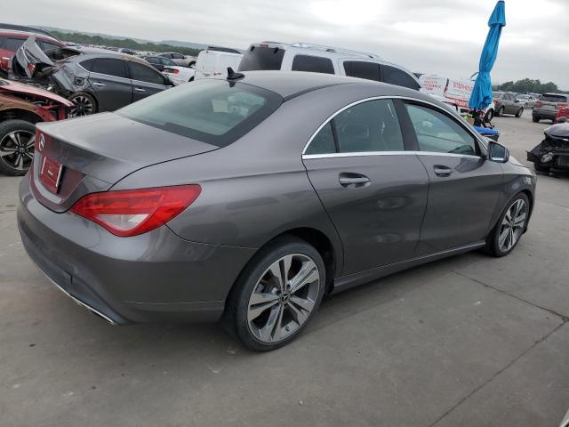 WDDSJ4EB8JN527222 - 2018 MERCEDES-BENZ CLA 250 ნაცრისფერი ფოტო 3
