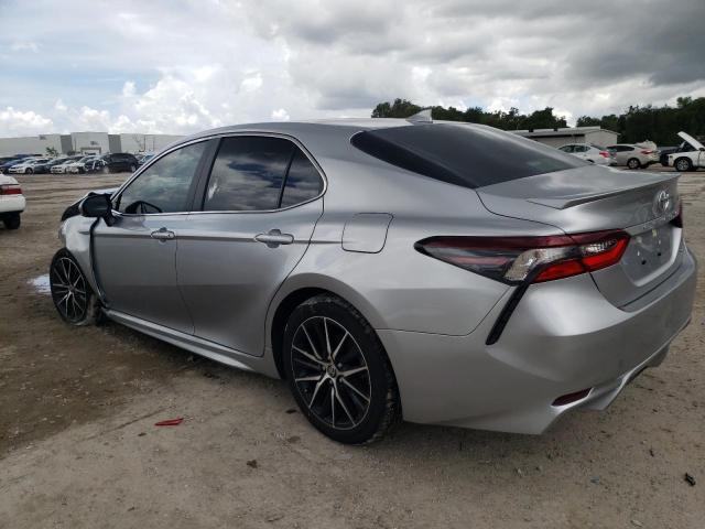 4T1G11AK6PU761647 - 2023 TOYOTA CAMRY SE NIGHT SHADE SILVER photo 2