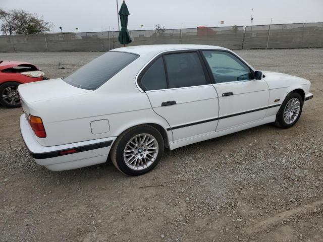 WBAHE2321SGE93405 - 1995 BMW 530 I AUTOMATIC WHITE photo 3