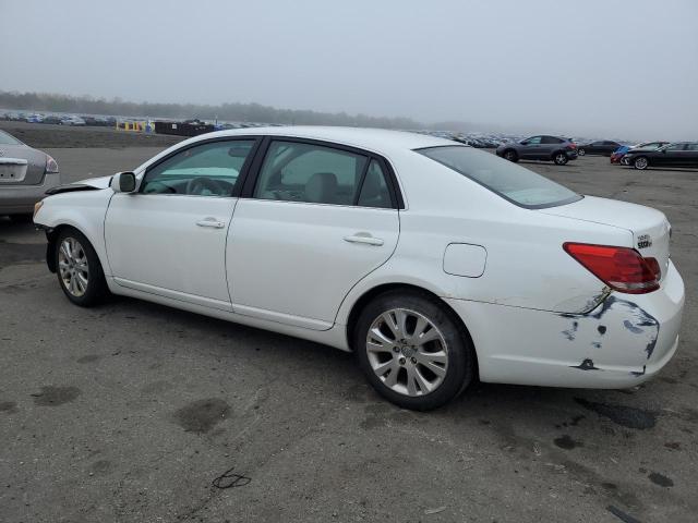 4T1BK36B78U315228 - 2008 TOYOTA AVALON XL WHITE photo 2