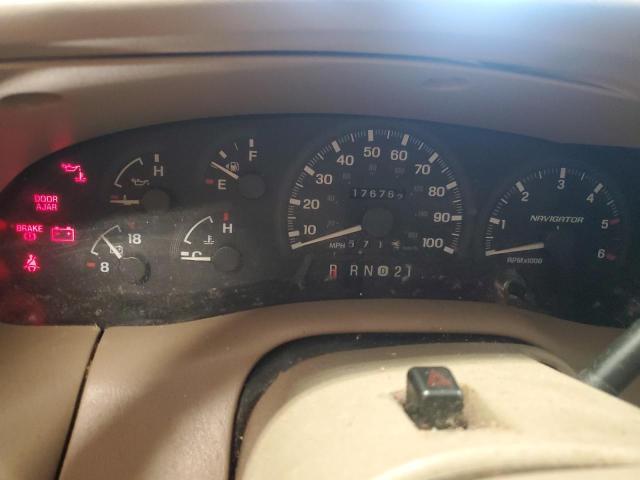 5LMRU27L2WLJ24715 - 1998 LINCOLN NAVIGATOR შავი ფოტო 9