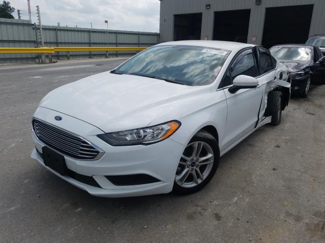 3FA6P0H73JR167113 - 2018 FORD FUSION SE WHITE photo 2