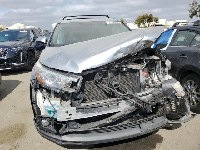 5TDJKRFH8GS293055 - 2016 TOYOTA HIGHLANDER XLE Plata foto 5