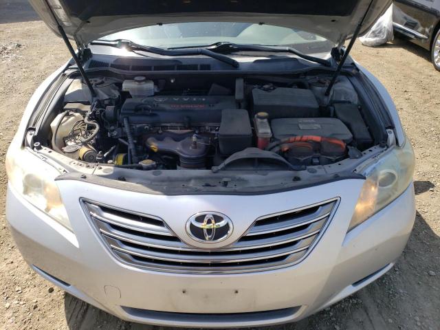 JTNBB46K573027508 - 2007 TOYOTA CAMRY HYBRID SILVER photo 11