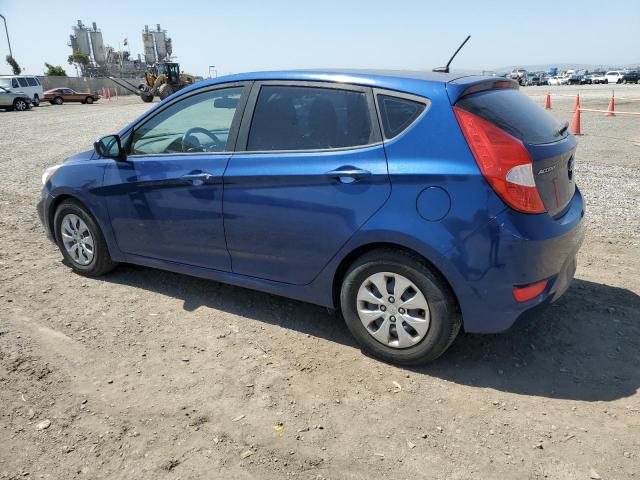 KMHCT5AE6HU343519 - 2017 HYUNDAI ACCENT SE BLUE photo 2