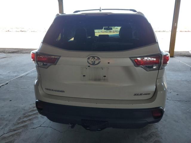 5TDJKRFH1GS303716 - 2016 TOYOTA HIGHLANDER XLE WHITE photo 6