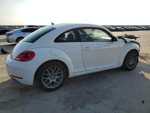 3VWHX7ATXCM632826 - 2012 VOLKSWAGEN BEETLE WHITE photo 3