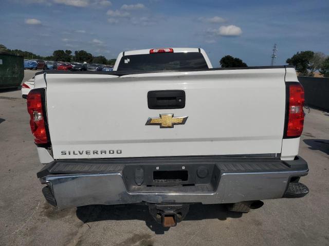 1GC0KUEG1HZ389214 - 2017 CHEVROLET SILVERADO K2500 HEAVY DUTY WHITE photo 6