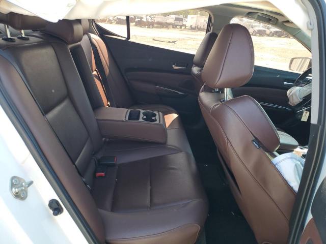 19UUB3F5XGA001811 - 2016 ACURA TLX TECH WHITE photo 10