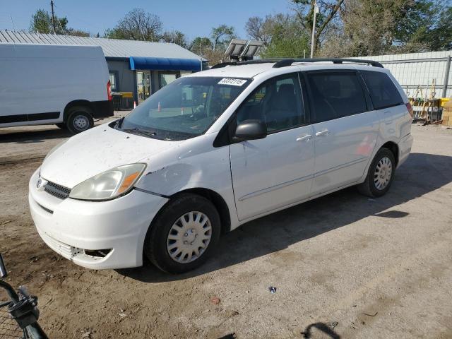 2004 TOYOTA SIENNA CE, 