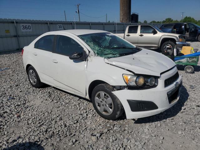 1G1JA5SHXD4216463 - 2013 CHEVROLET SONIC LS WHITE photo 4