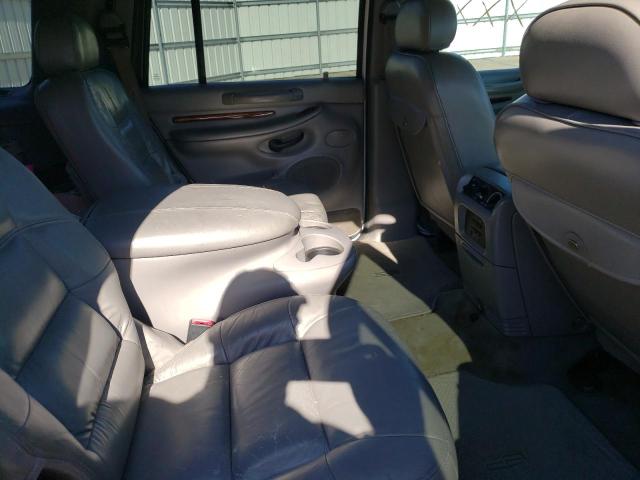 5LMFU28A61LJ06176 - 2001 LINCOLN NAVIGATOR 白色 照片 6
