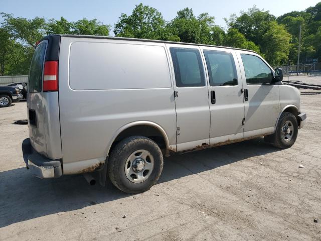 1GCFG154981108470 - 2008 CHEVROLET EXPRESS G1 SILVER photo 3