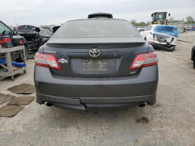 4T1BF3EK7AU045932 - 2010 TOYOTA CAMRY BASE GRAY photo 6