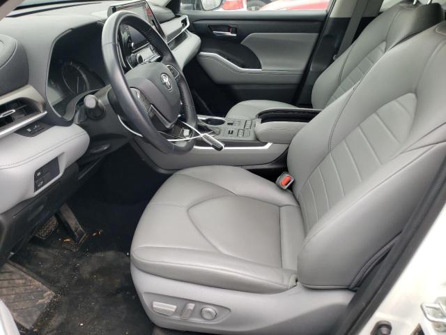 5TDGZRBH3MS542126 - 2021 TOYOTA HIGHLANDER XLE WHITE photo 7