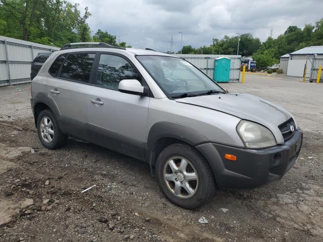 KM8JN12DX5U086652 - 2005 HYUNDAI TUCSON GLS SILVER photo 4