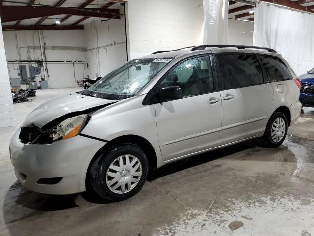 2006 TOYOTA SIENNA CE, 