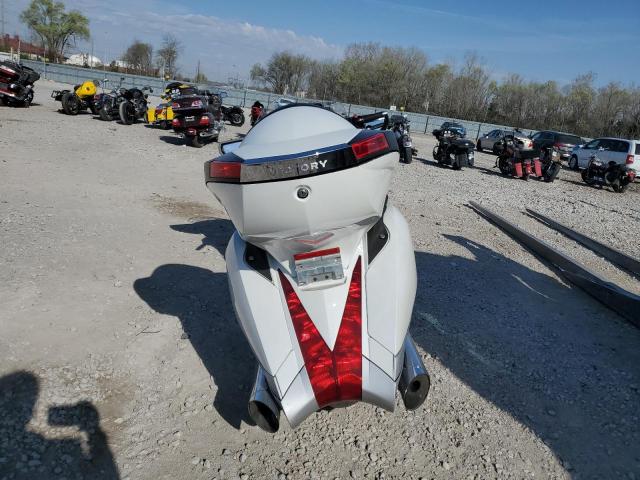 5VPSW36N4B3003899 - 2011 VICTORY MOTORCYCLES VISION TOUR თეთრი ფოტო 4