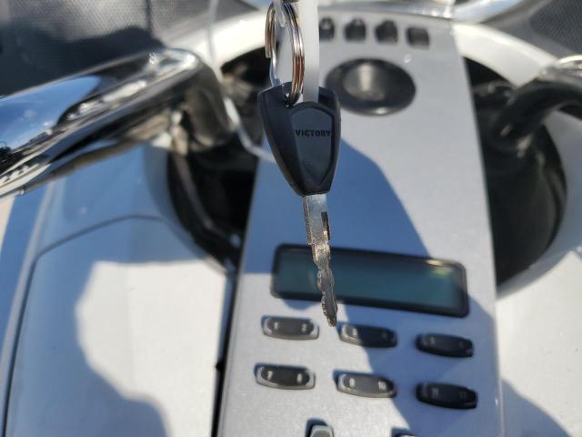 5VPSW36N4B3003899 - 2011 VICTORY MOTORCYCLES VISION TOUR თეთრი ფოტო 8