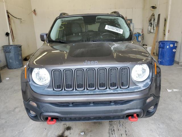 ZACCJBCB3HPF64654 - 2017 JEEP RENEGADE TRAILHAWK GRAY photo 5