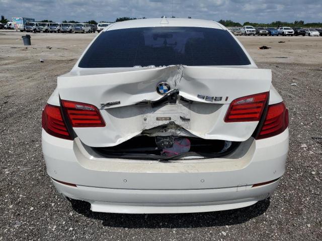 WBAXH5C59DD113386 - 2013 BMW 528 XI WHITE photo 6