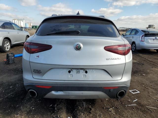 ZASFAKPN8J7B71423 - 2018 ALFA ROMEO STELVIO SPORT ნაცრისფერი ფოტო 6