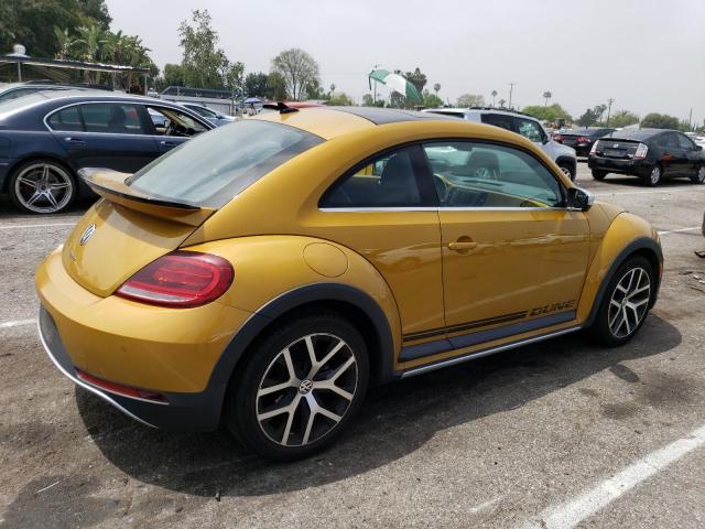 3VWS17ATXHM618617 - 2017 VOLKSWAGEN BEETLE DUNE GOLD photo 3